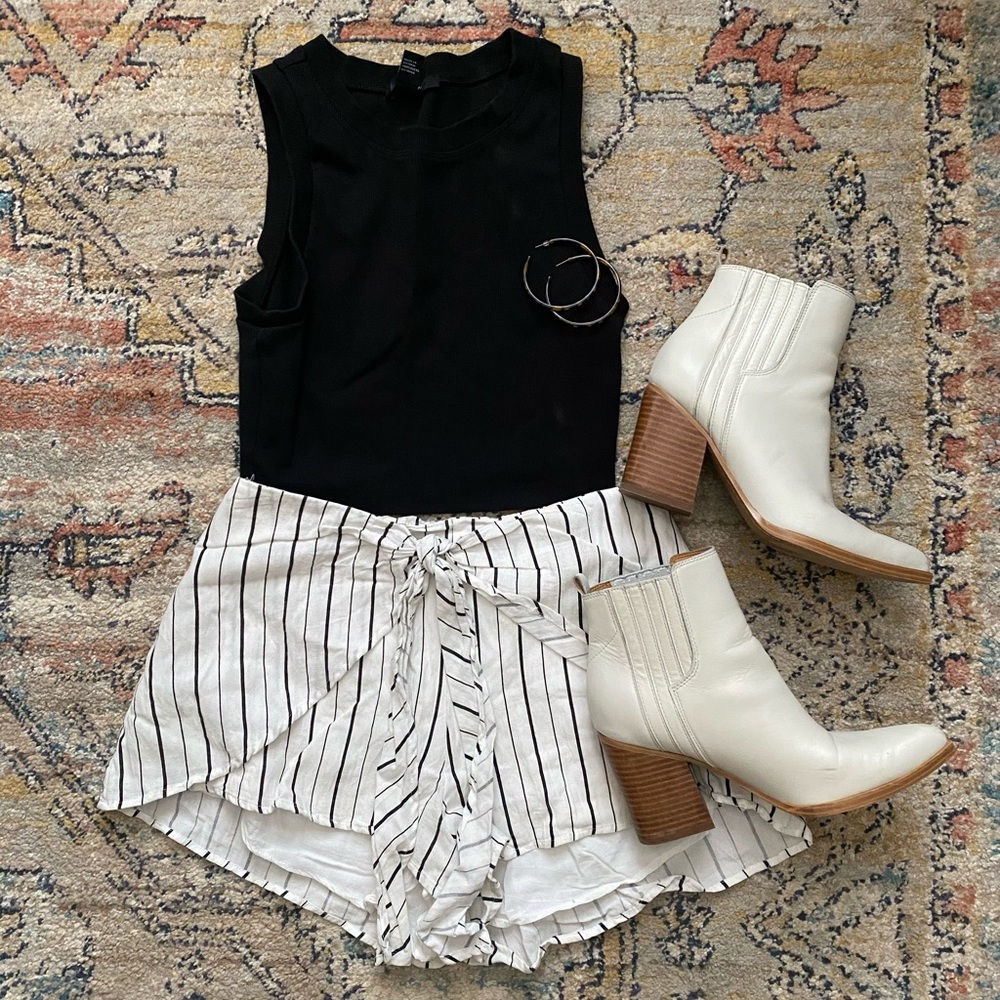 Stripped Linen Shorts